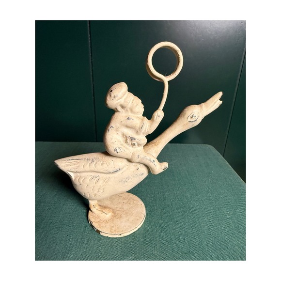 Other - Vtg Farmhouse Cast Iron Goose & Rider Ring Loop Paperweight Decor